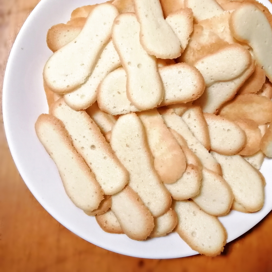 Cat’s tongue cookies Langues de chat RomanianCook